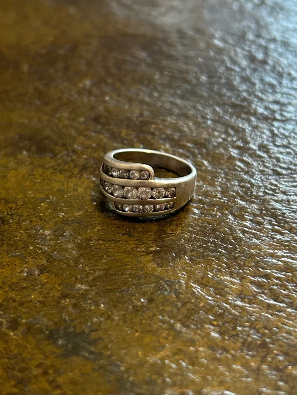Vintage Sterling Silver Cubic Zirconia 💍 size 5